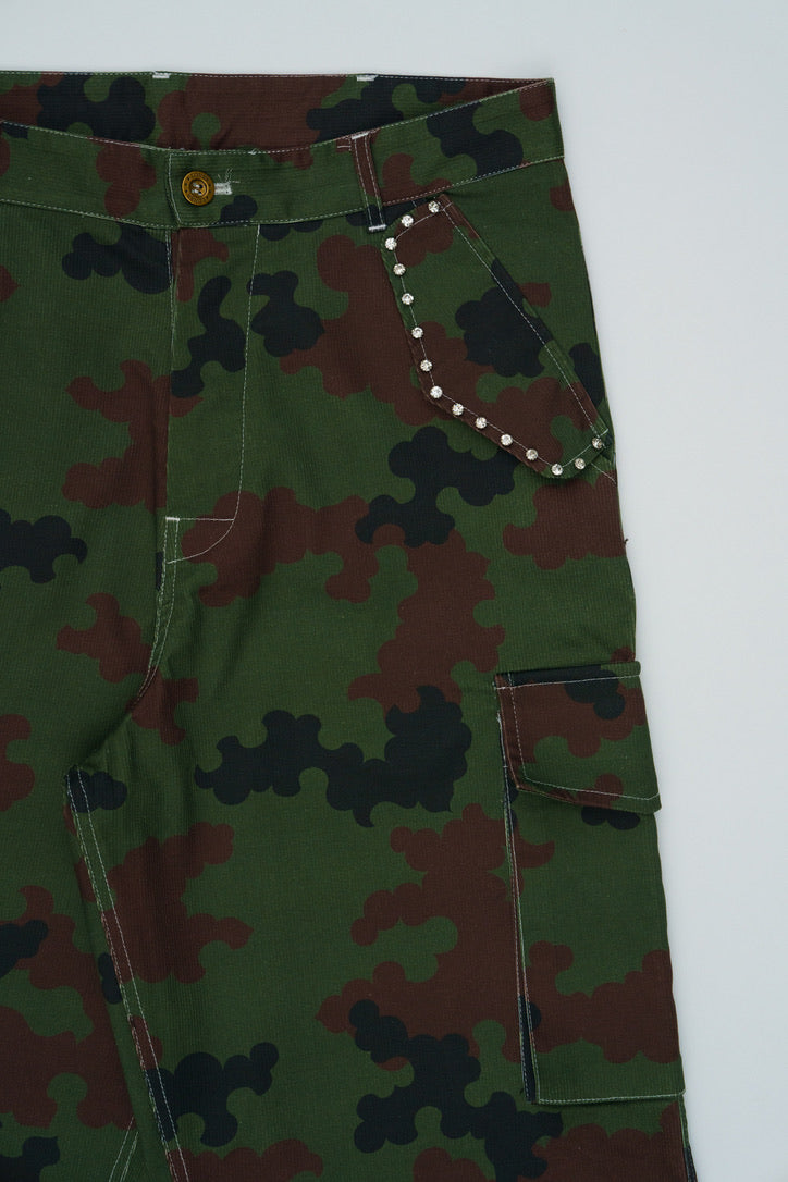 LN CLOUDY CAMO CARGO PANTS