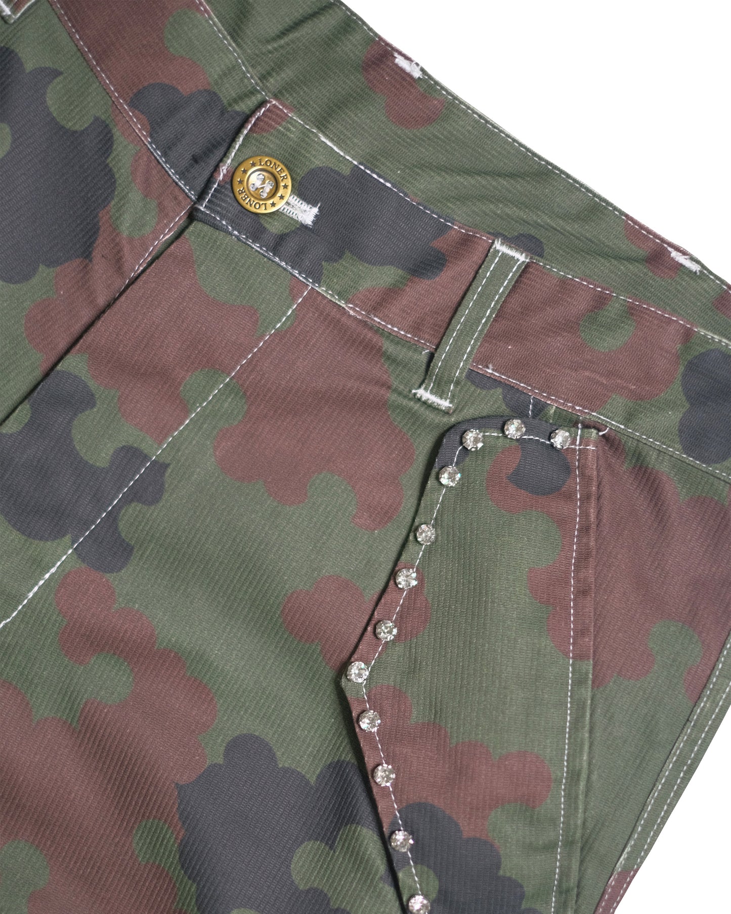 LN CLOUDY CAMO CARGO SHORTS